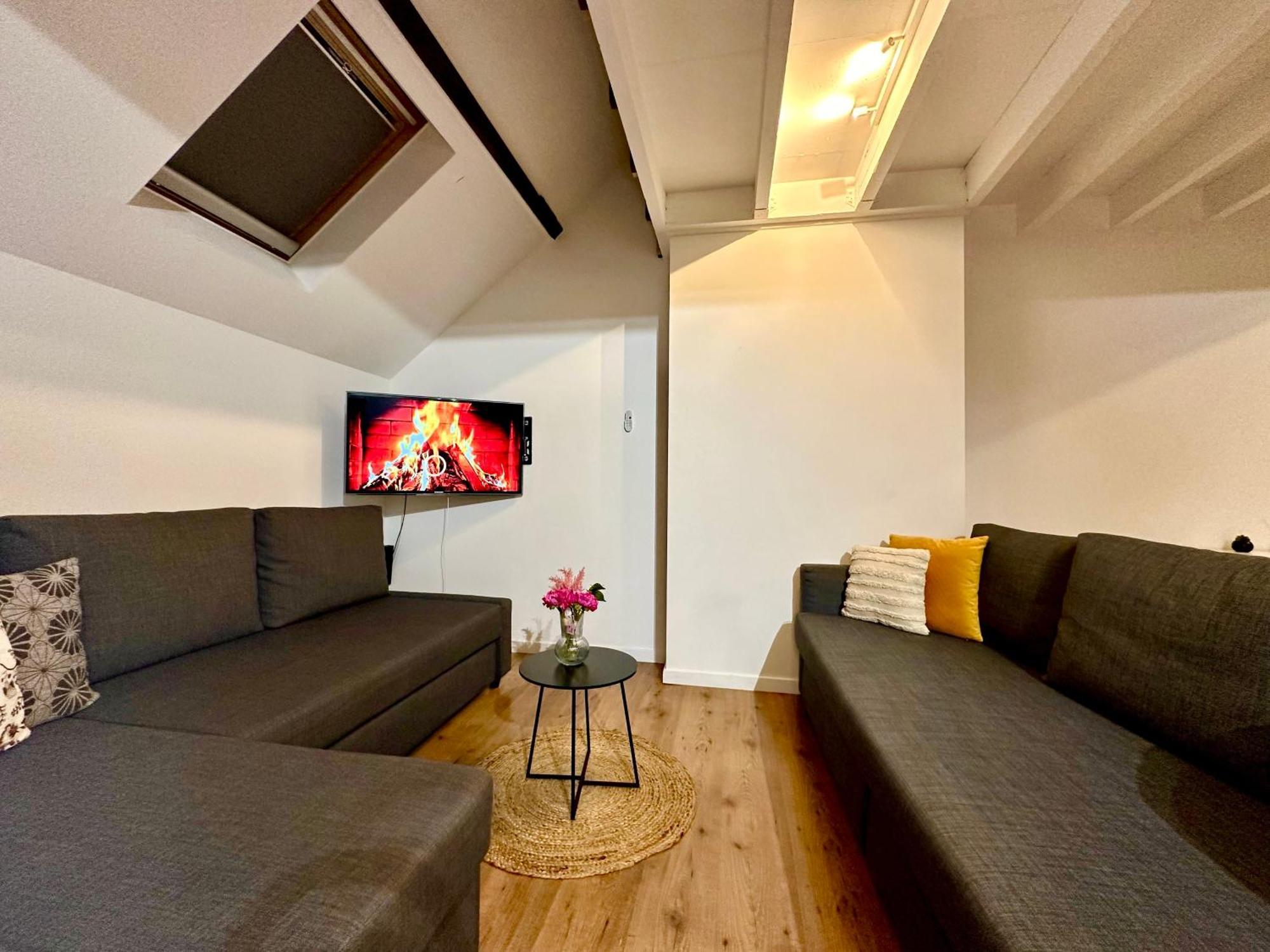 Luxury Suites Centrum By Rikas Hotels Anversa Esterno foto