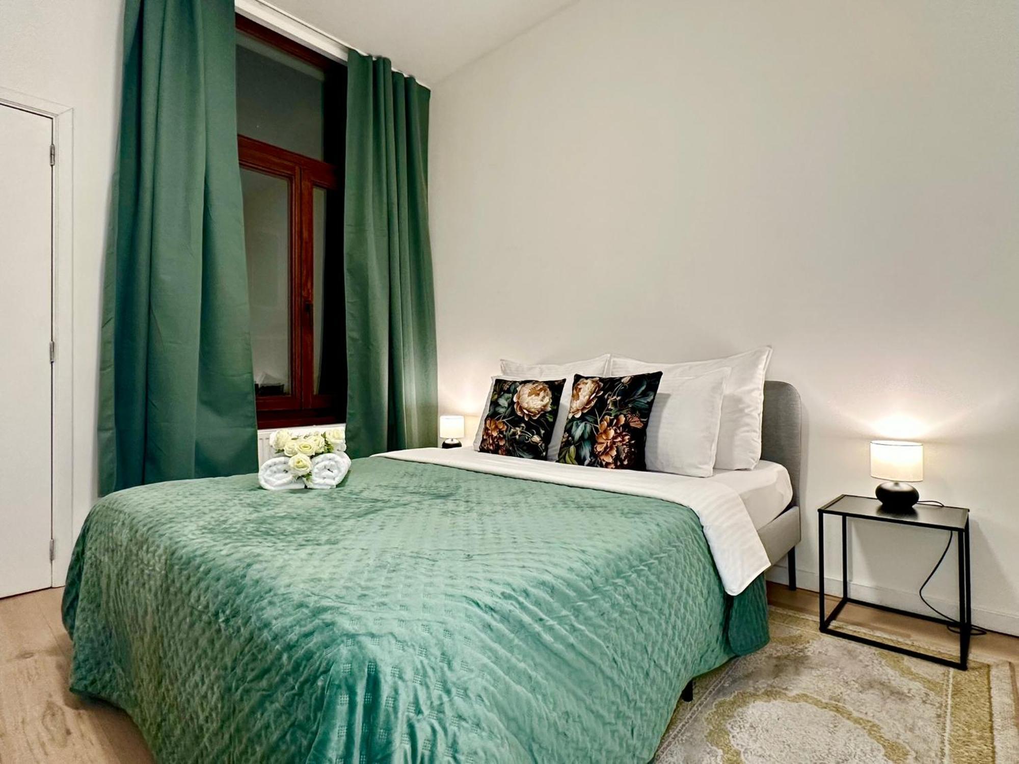 Luxury Suites Centrum By Rikas Hotels Anversa Esterno foto