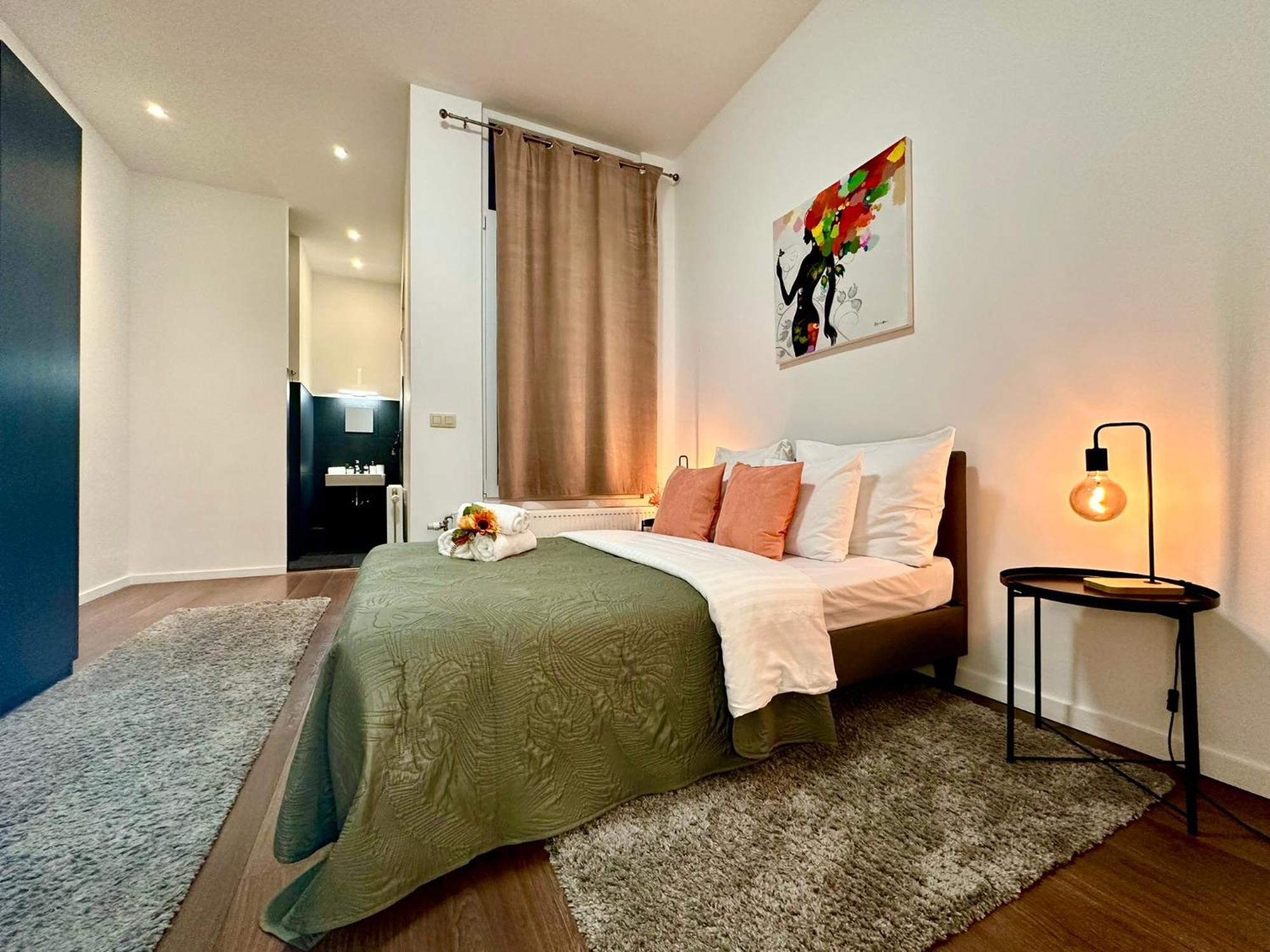Luxury Suites Centrum By Rikas Hotels Anversa Esterno foto
