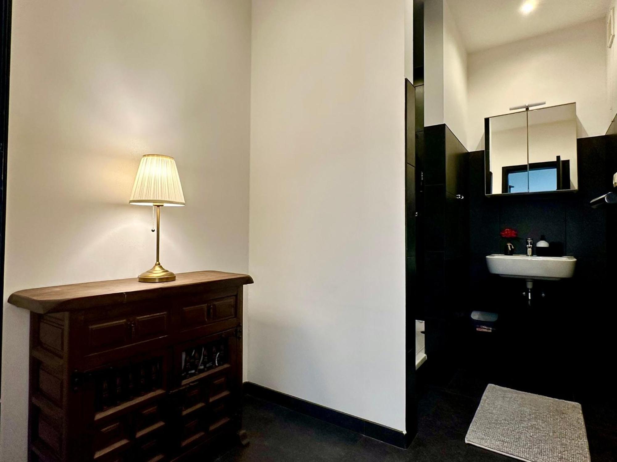 Luxury Suites Centrum By Rikas Hotels Anversa Esterno foto